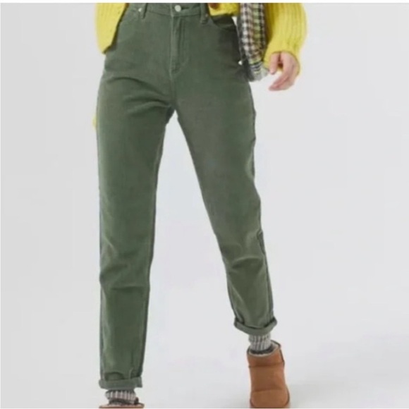 Urban Outfitters BDG Mom High Rise Corduroy Pant Moss Green Size 28 - Picture 2 of 15